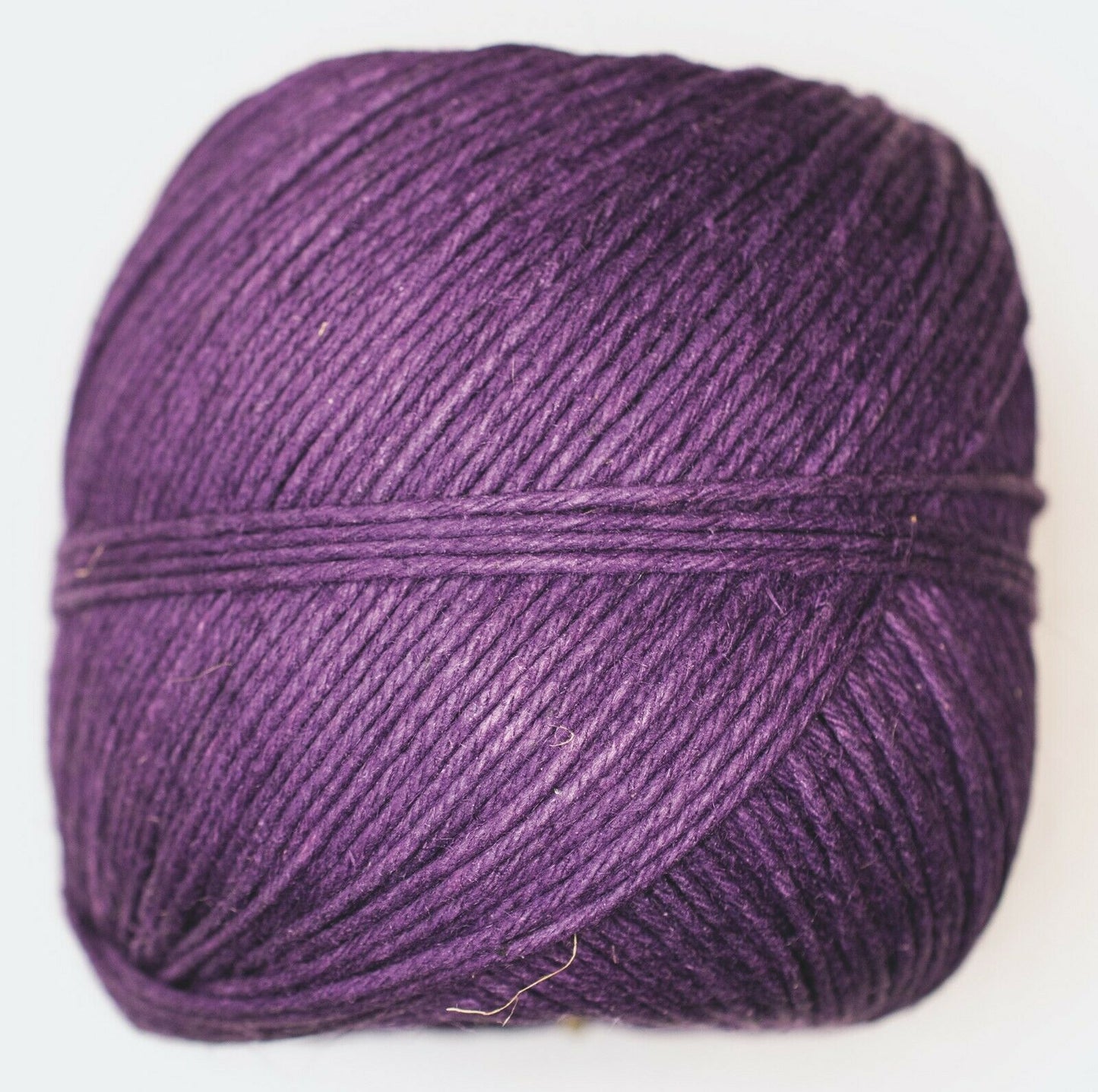 Hemptique Hanfband Knäuel 122 Meter USA 100% Naturhanf Öko Farben