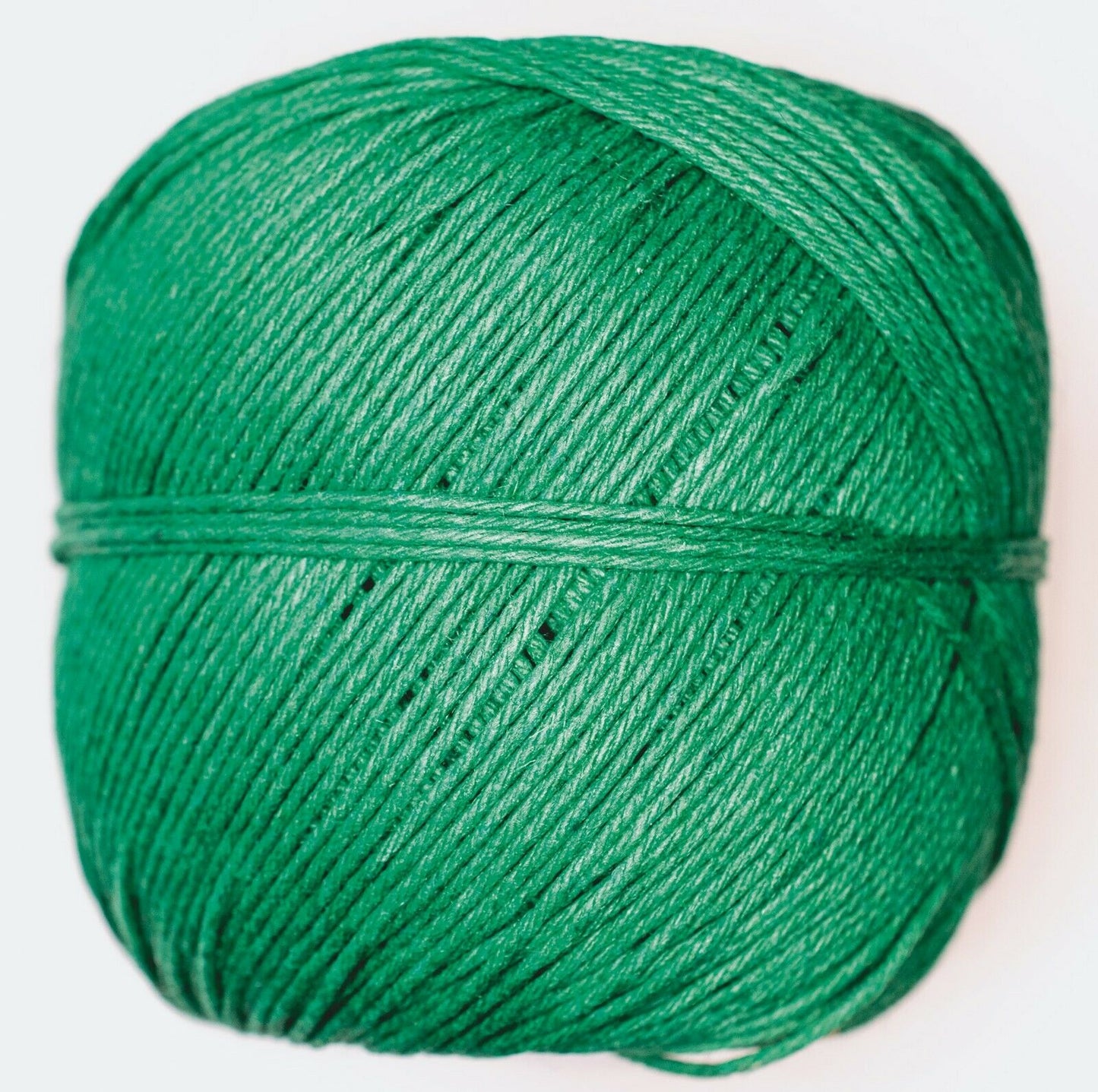 Hemptique Hanfband Knäuel 122 Meter USA 100% Naturhanf Öko Farben