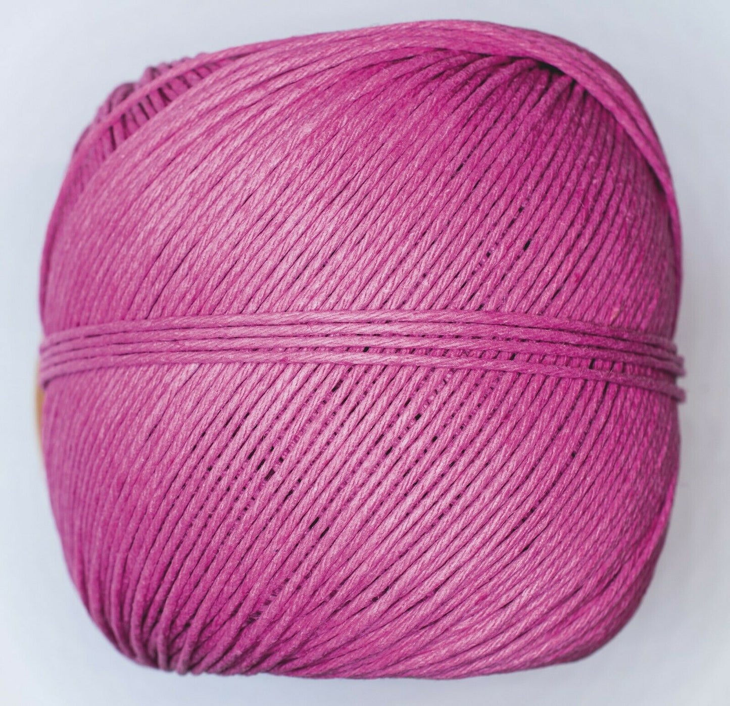 Hemptique Hanfband Knäuel 122 Meter USA 100% Naturhanf Öko Farben
