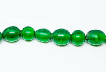 24 Handgearbeitete Muranoglasperlen in grün Ø 8mm