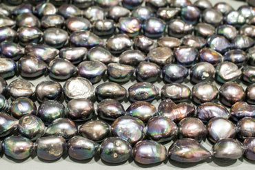 Barockperlen Reisform Grau in 14x19 mm