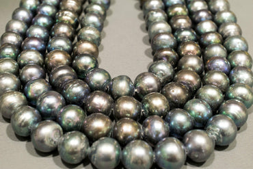 Perlenstrang Silbergrau rund mit hohem Lüster in 12-14 mm