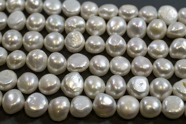 Potatoperlen Strang Weiß mit hohem Lüster in 12-13 mm