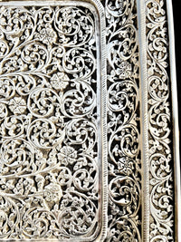 Wunderschönes Sterling-Silber Tablett 1486 g handgearbeitet in Repoussé-Technik
