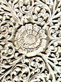 Wunderschönes Sterling-Silber Tablett 1486 g handgearbeitet in Repoussé-Technik